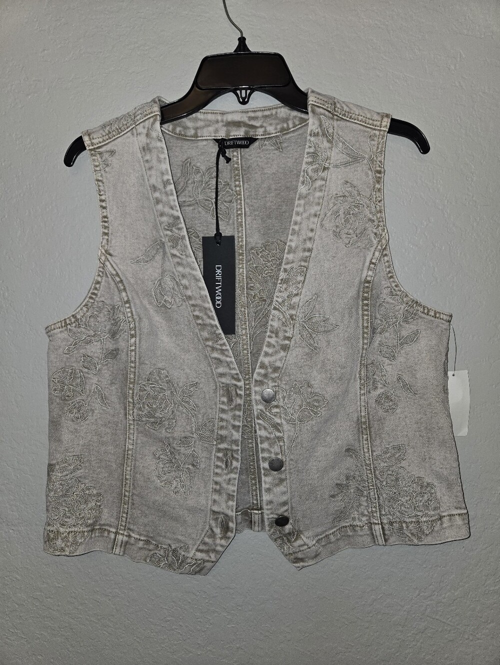 DRIFTWOOD Embroidered Denim Vest Color Sands, Multiple Sizes, NWT - Picture 2 of 4
